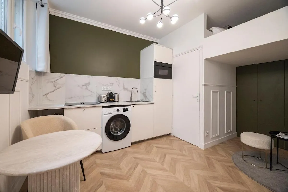 Apartment Charmant Studio A Pigalle Paris